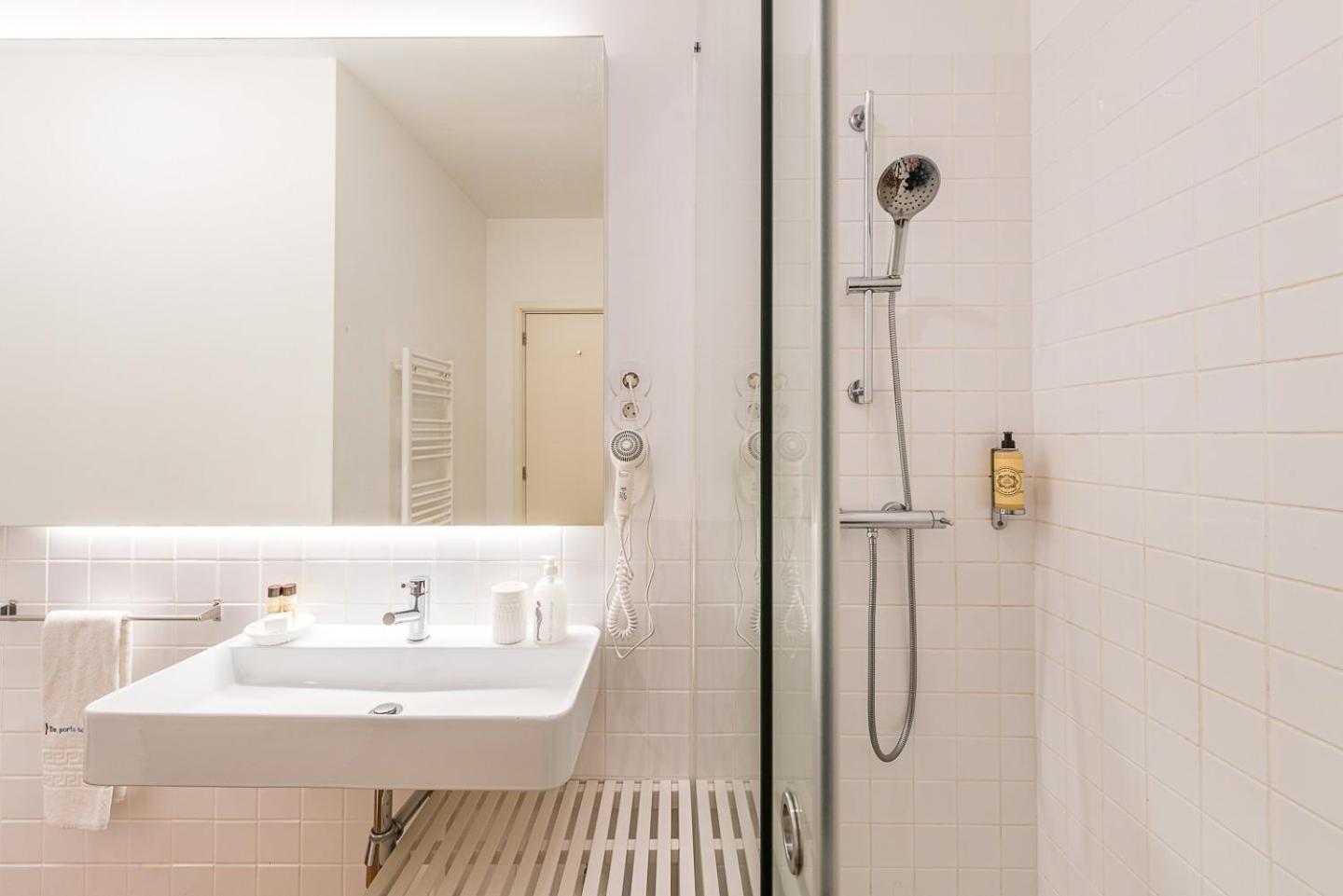 Guestready - Cedofeita Pool Suites OOporto Exteriör bild