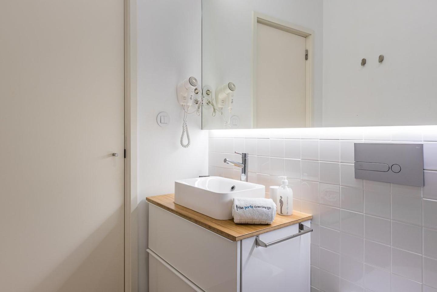 Guestready - Cedofeita Pool Suites OOporto Exteriör bild