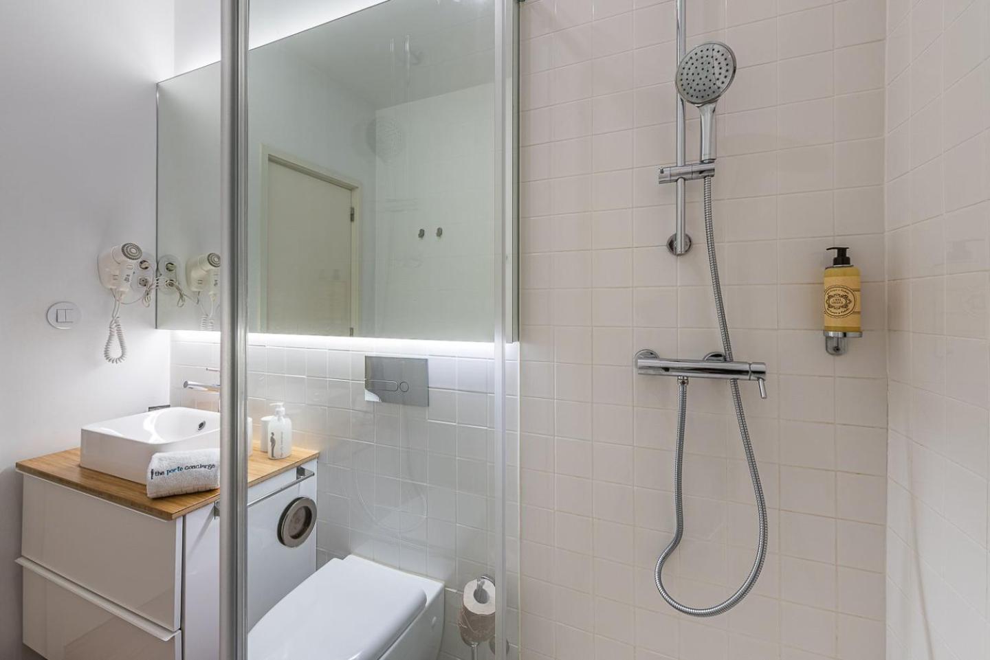 Guestready - Cedofeita Pool Suites OOporto Exteriör bild