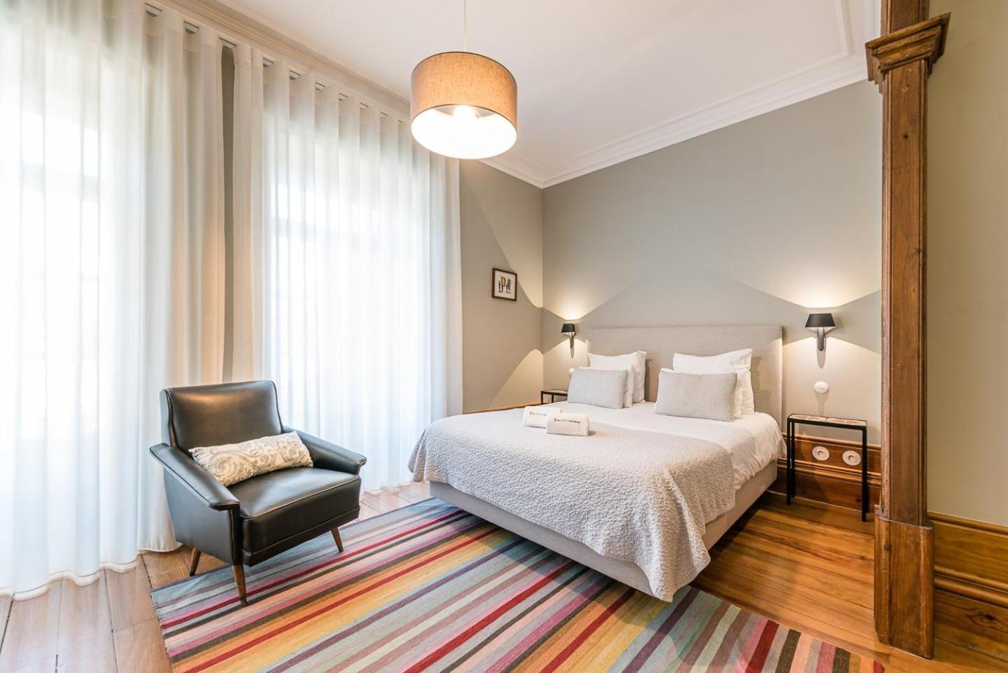 Guestready - Cedofeita Pool Suites OOporto Exteriör bild